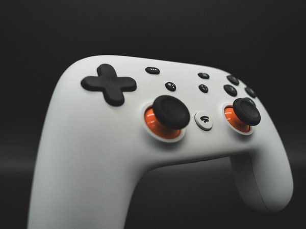 What is the impact of AI on UK's digital economy?